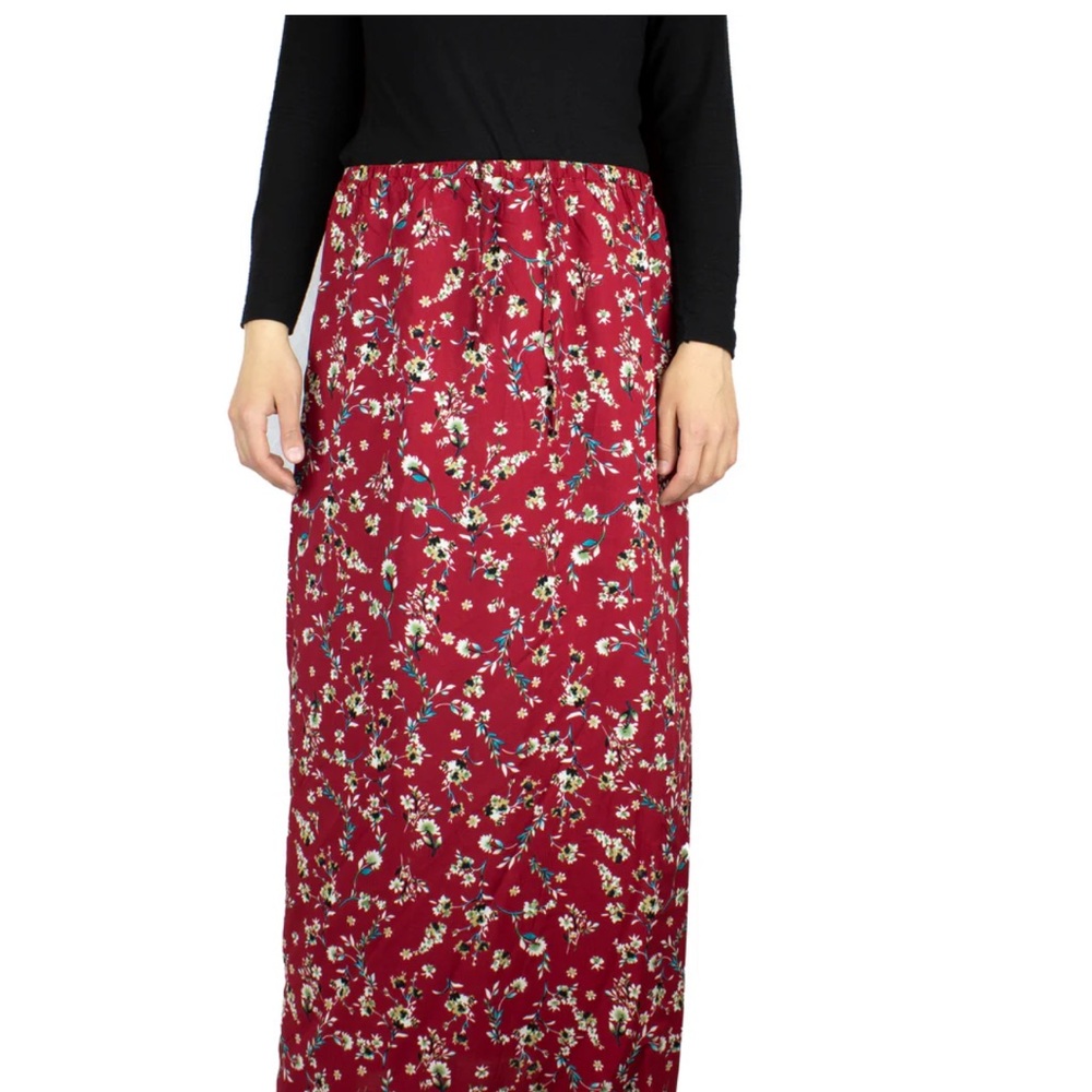 NWT Floral Red Hijab Prayer Set for Girls - Picture 2 of 3